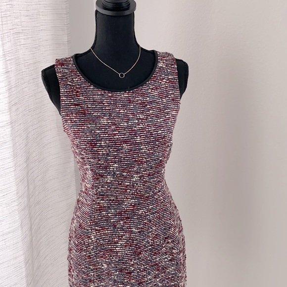 FOREVER 21 CONTEMPORARY PENCIL DRESS - Picture 3 of 8
